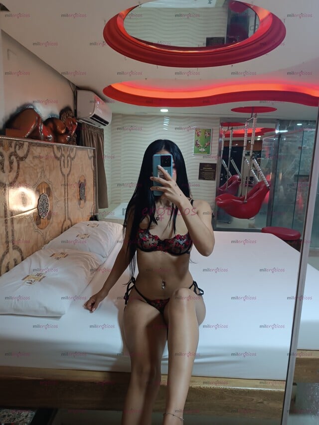 FOTOS DE HOLA ME LLAMO CAMILA SUÁREZ, ME CONSIDERO UNA MUJER ELEGANTE Y FEMENINA