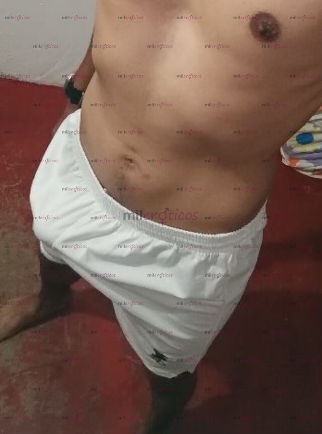 FOTOS DE DISPUESTO A COMPLACER TUS FETICHES Y FANTASÍAS SEXUALES
