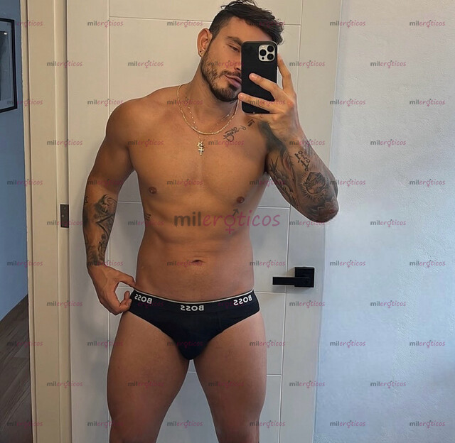 FOTOS DE MACHO COLOMBIANO, SEXY Y VERGON 22 CM DE VERGA GRUESA!