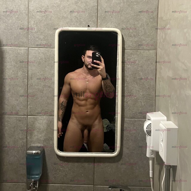 FOTOS DE MACHO COLOMBIANO, SEXY Y VERGON 22 CM DE VERGA GRUESA!