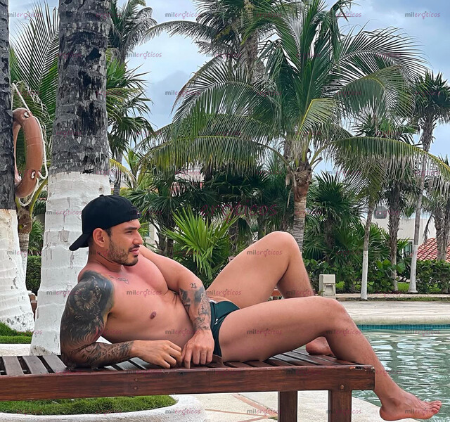FOTOS DE MACHO COLOMBIANO, SEXY Y VERGON 22 CM DE VERGA GRUESA!