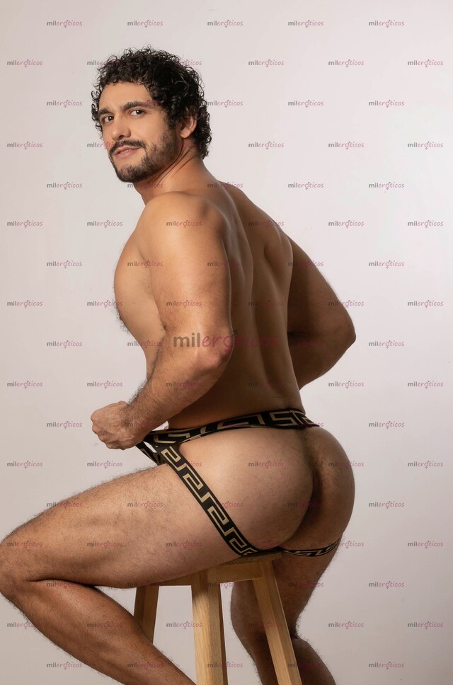FOTOS DE JUAN MARTÍN JOVEN MASCULINO, ATLÉTICO, MUSCULAR Y DOTADO