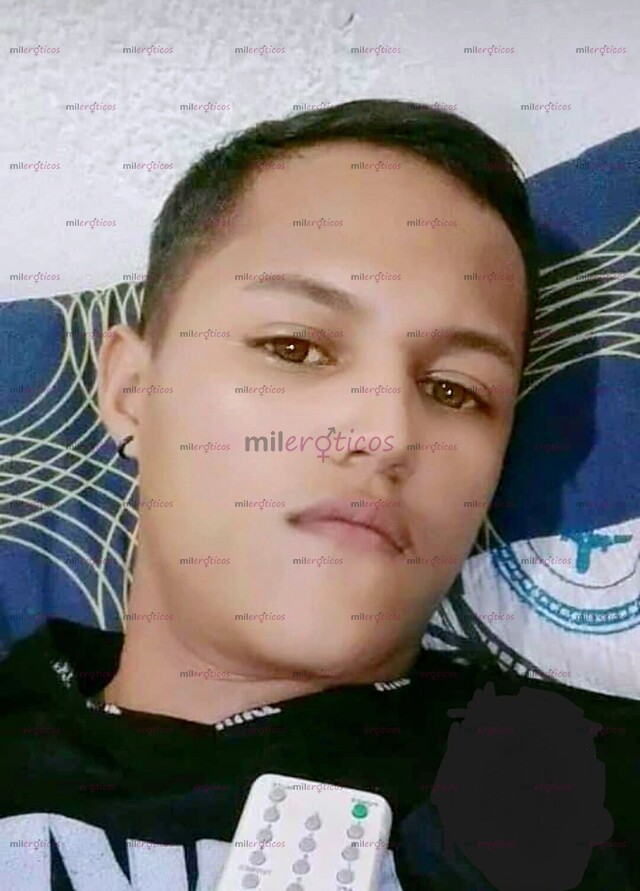 FOTOS DE HOLA HERMOSAS SOY ALEJANDRO UN CHICO VENEZOLANO TENGO 28 AÑOS