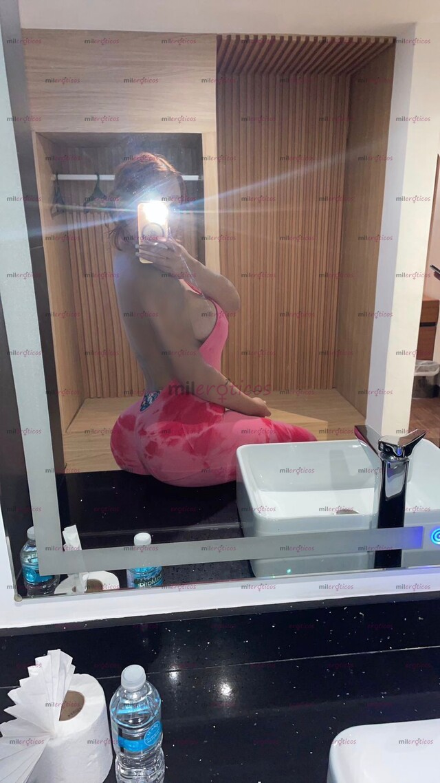 FOTOS DE KRISTAL,22 AÑOS,JOVEN,NALGONA, ACUERPADA,CINTURA, CHICHONA