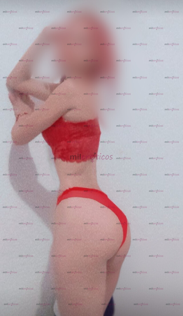 FOTOS DE SOY DANI TENGO 22 AÑOS. ME ENCANTA QUE ME HAGAN ORAL