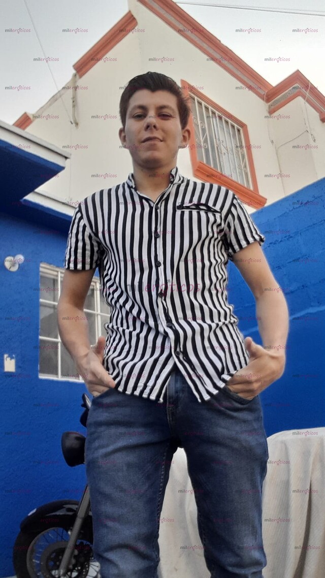 FOTOS DE TWINK PELIRROJO SUPER DOTADO Y SUPER CALIENTE.