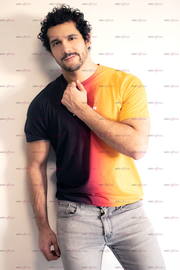 FOTOS DE JUANITO DOTADO Y SU INCREIBLE CONTENIDO GAY CALIENTE QUE TE VA ENCANTAR