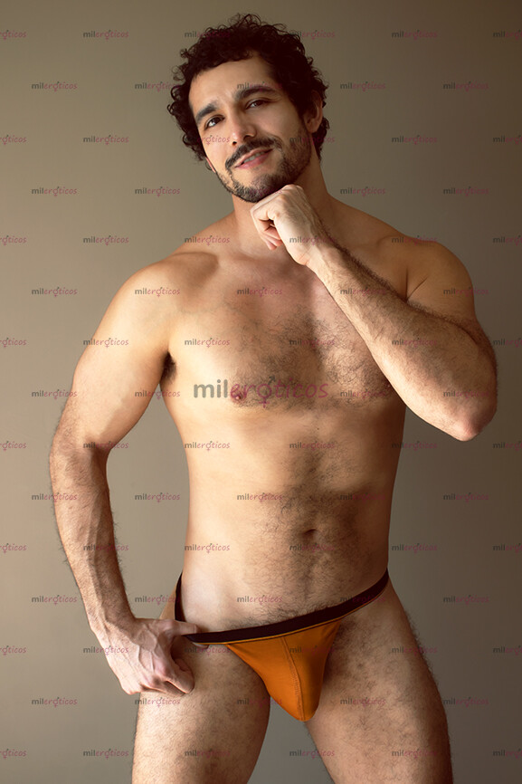 FOTOS DE BESOS, AMOR, BELLEZA, ATRACCIÓN, QUÍMICA, PERFECCIÓN, SOY TU HOMBRE IDEAL