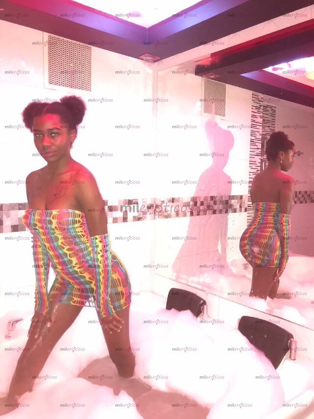 FOTOS DE AMOR VEN A COMERME TODITA ESTOY DISPUESTA PARA TI