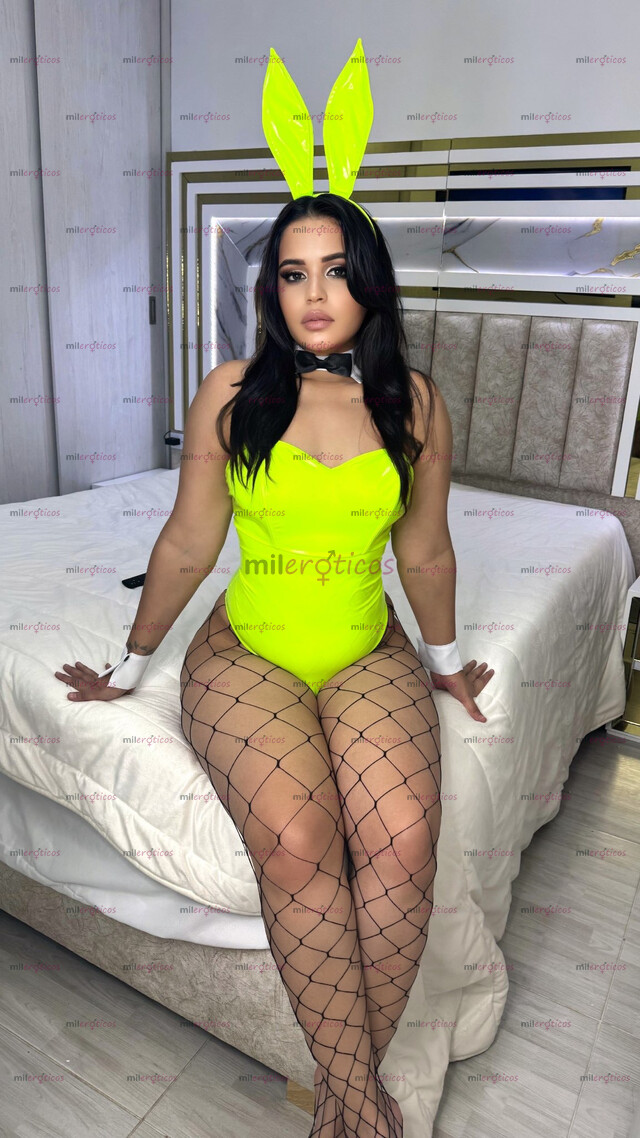 FOTOS DE SOFIA TU ESTRELLA PORNO EXPERTA EN LUBRICAR RICO MOJADITO Y ESCUPIRTELA