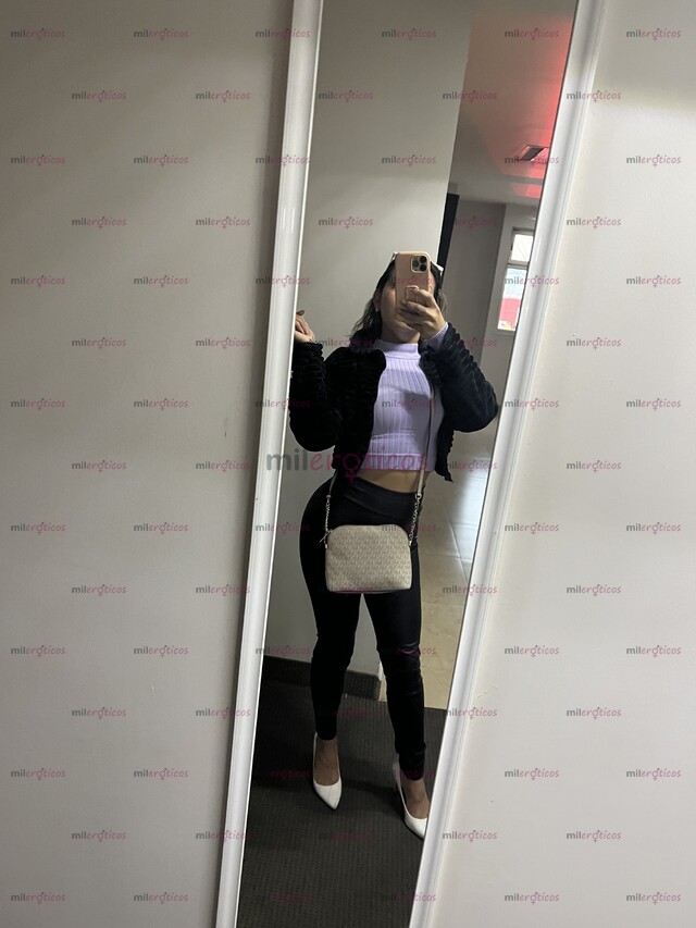 FOTOS DE ÉCHAME TU LUCHITA PAPI EN MI CARA O EN MIS BOOBIES QUE RICO!!!