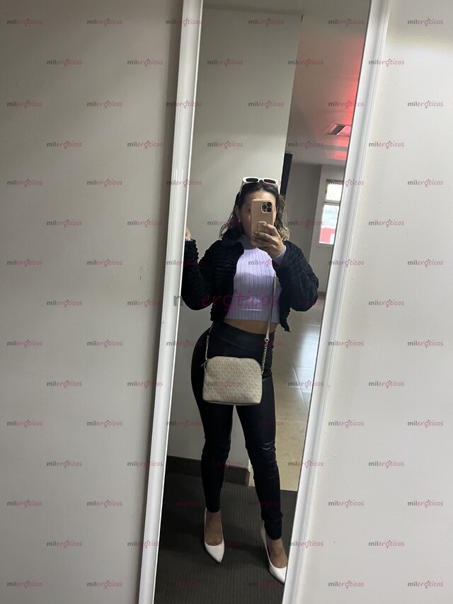 FOTOS DE ÉCHAME TU LUCHITA PAPI EN MI CARA O EN MIS BOOBIES QUE RICO!!!