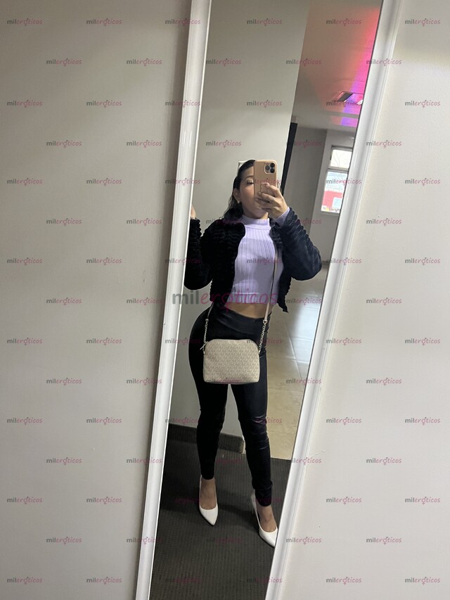 FOTOS DE ÉCHAME TU LUCHITA PAPI EN MI CARA O EN MIS BOOBIES QUE RICO!!!