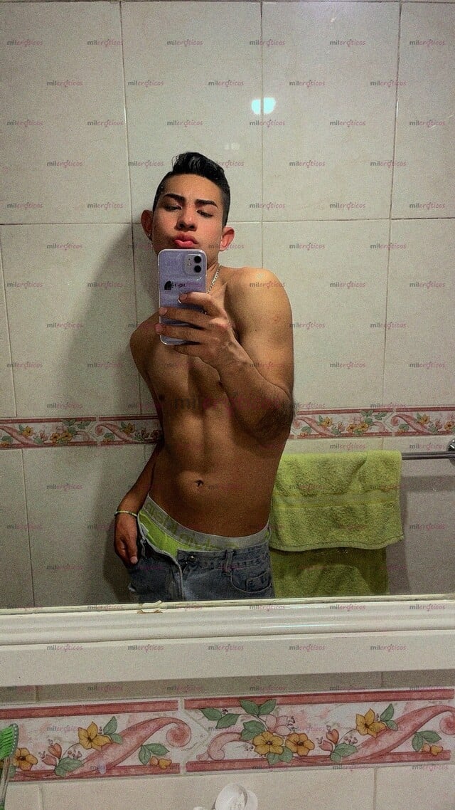 FOTOS DE CHICO SEXI DELGADO ENCANTADOR PARA HACERTE DISFRUTAR EL MEJOR MOMENTO