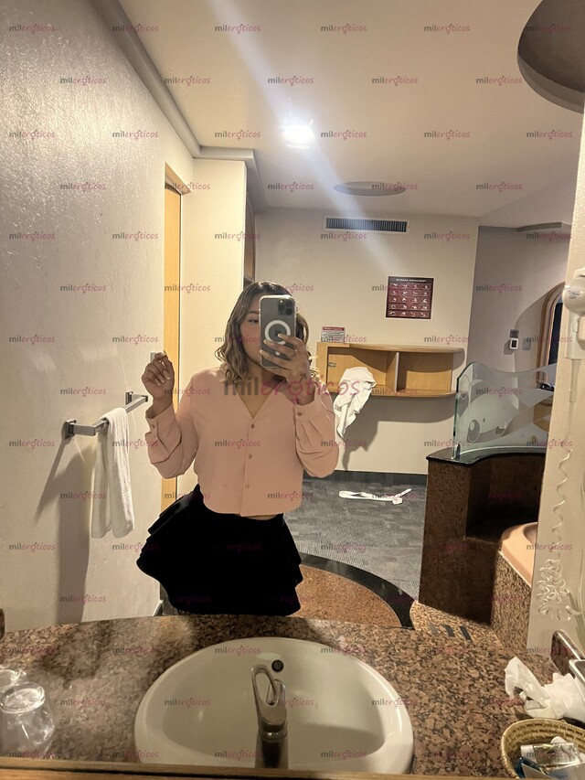 FOTOS DE ÉCHAME TU LUCHITA PAPI EN MI CARA O EN MIS BOOBIES QUE RICO!!!