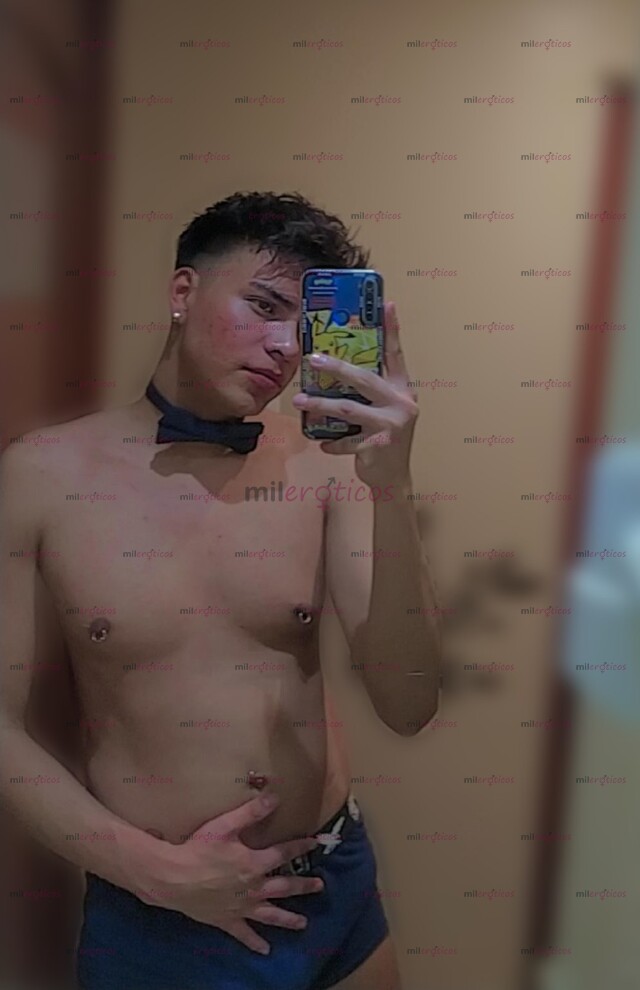 FOTOS DE TWINK VERSÁTIL Y MUY COMPLACIENTE DE 22 AÑOS