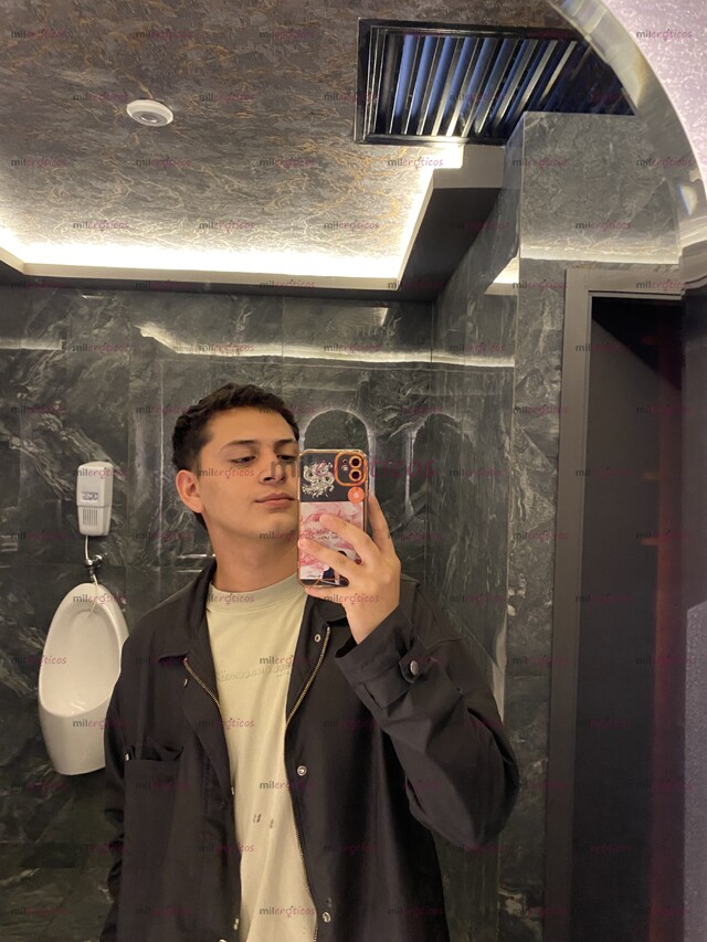 FOTOS DE JOVEN DE 18 AÑOS LISTO PARA COMPLACERTE