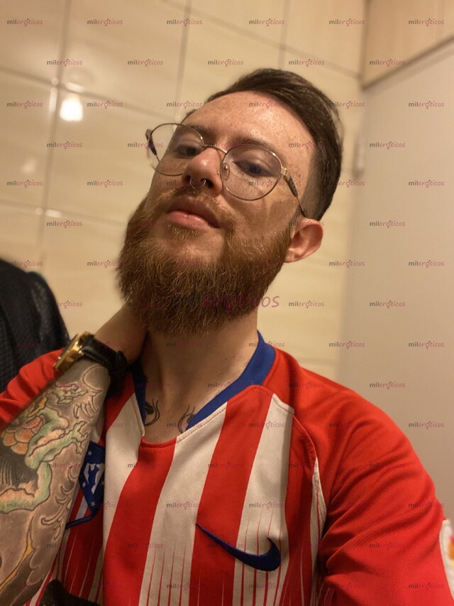 FOTOS DE ATRACTIVO JOVEN PELIRROJO BUSCA SATISFACERTE