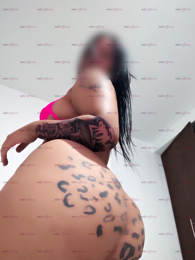 FOTOS DE CLOE SUPER DESCOMPLICADA Y FULL COMPLACIENTE. HABITACIÓN CON AIRE ACONDICIONADO