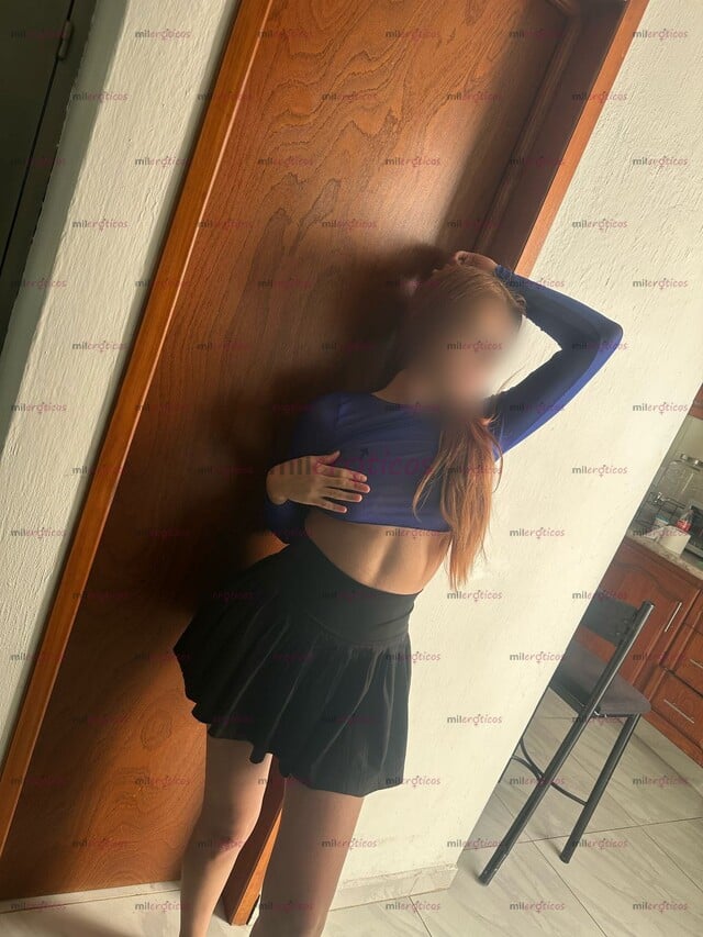 FOTOS DE DESPUÉS DEL PARTIDO VEN A JUGAR Y CACHONDEAR CONMIGO BB EN TU MASAJE