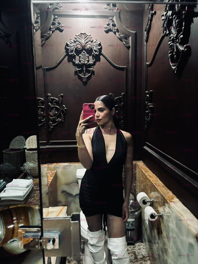 FOTOS DE SOFI FLAQUITA ELEGANTE, Y HERMOSA EN MÉRIDA