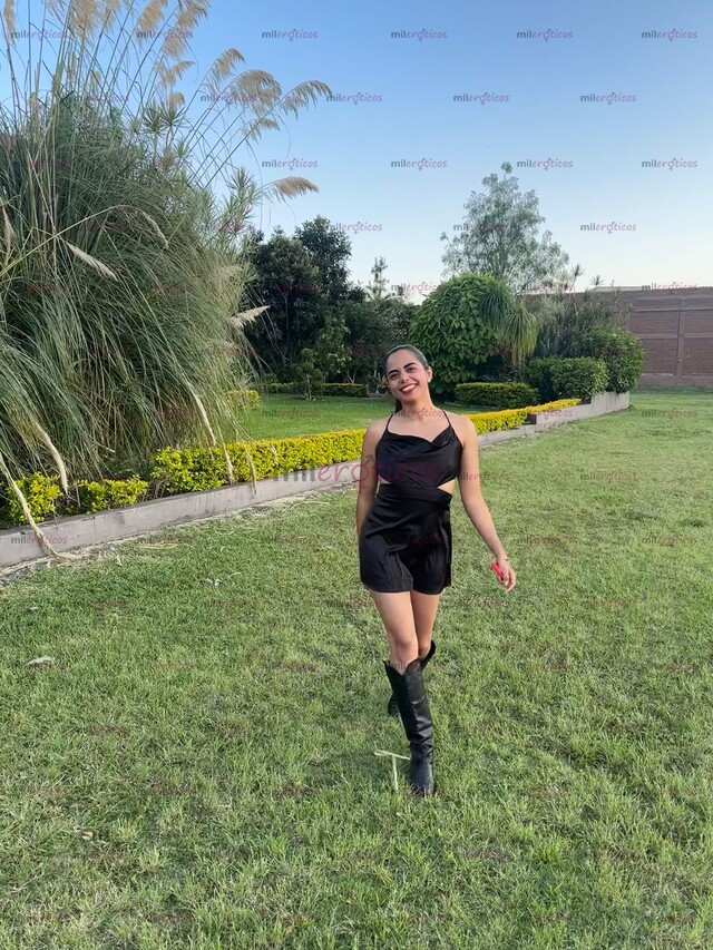 FOTOS DE SOFI FLAQUITA ELEGANTE, Y HERMOSA EN MÉRIDA