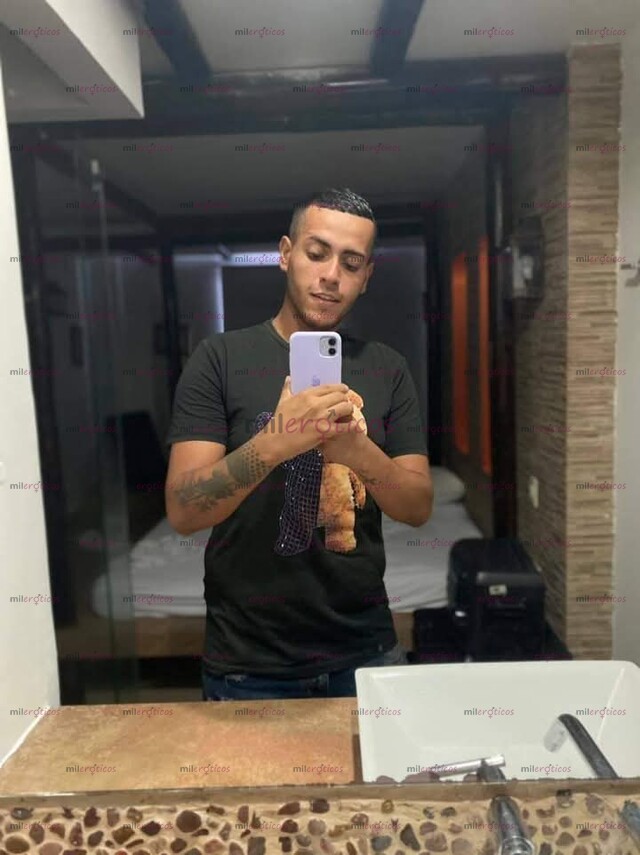 FOTOS DE COSTEÑO ARECHO MORBOSO PARTE CULO QUIERE LLENARTE EL CULO D LECHE