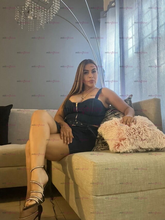 FOTOS DE KATYA MILF TETONA SEXY ORAL CALIENTE ,GRANDES TETAS