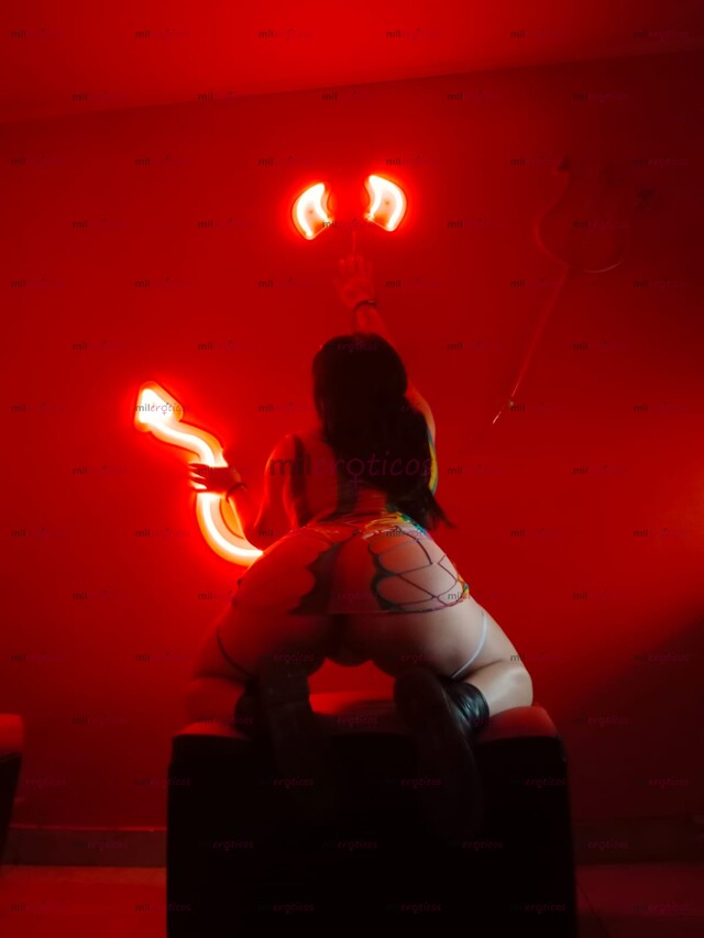 FOTOS DE SOY UNA CHICA JOVEN CON GANAS DE SATISFACER TUS DESEOS SEXUALES