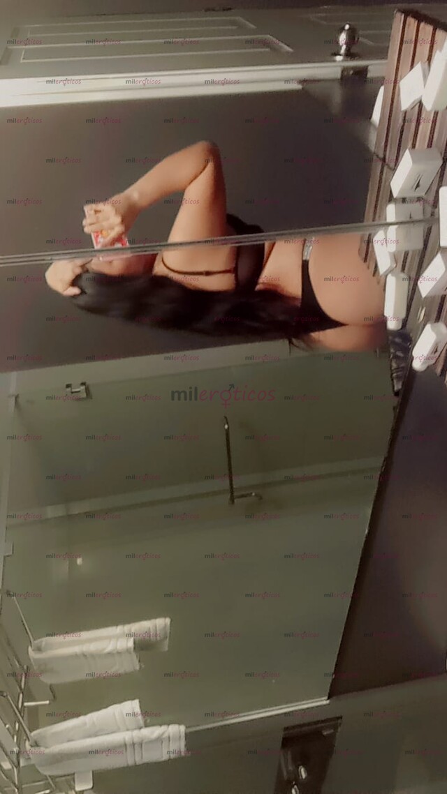 FOTOS DE CACHONDA Y APRETADITA MUY JUGOSITA LISTA PARA TI