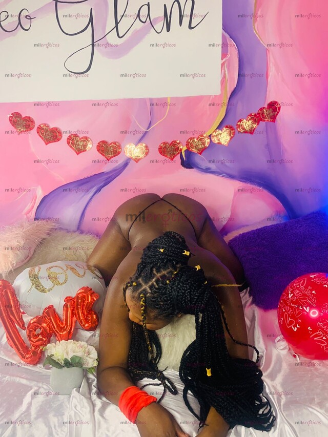 FOTOS DE NICOLL LINDA MORENA JUGOSA, LE ENCANTA LO DURO