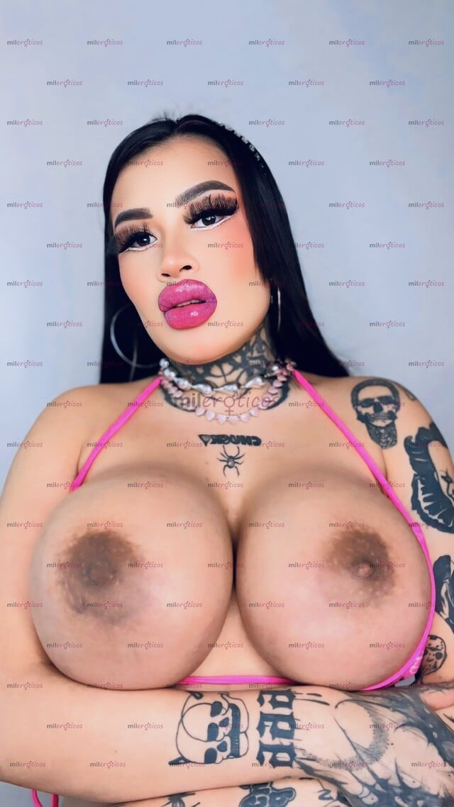 FOTOS DE FLAQUITA TATUADA PIRCINGS ALTA SEXY CALIENTE TETONA VOLUPTUOSA NALGONA CON LUGAR