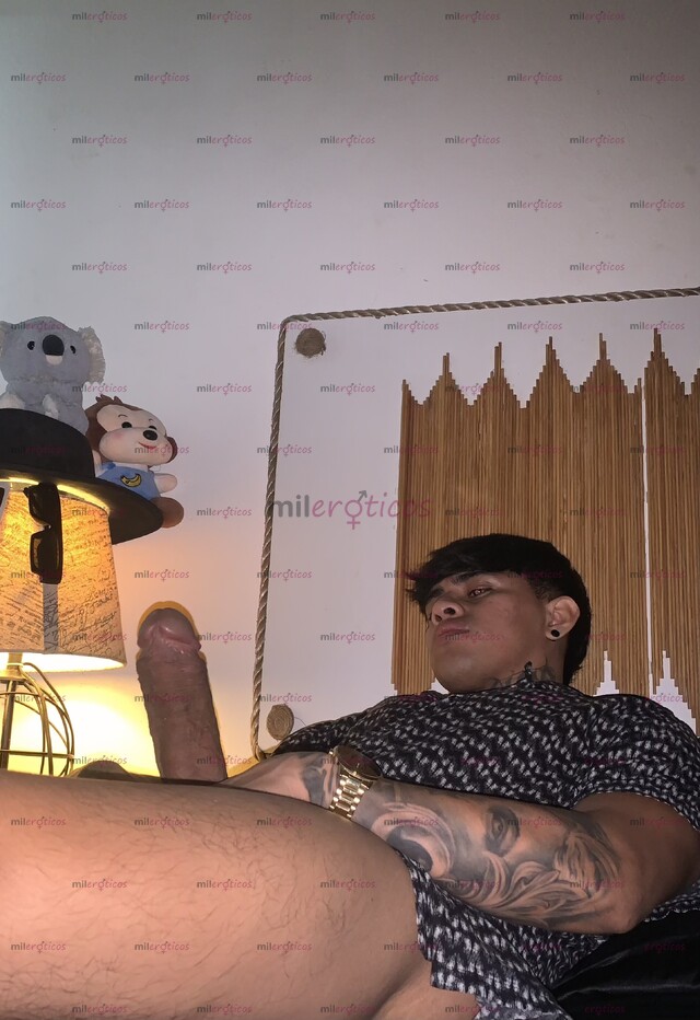 FOTOS DE TU PRÍNCIPE MORENO CON VERGOTA LECHERA Y PODEROSA!!! SOLO ACTIVO