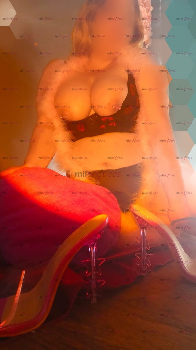 FOTOS DE SEXY Y TREMENDA CURVY SUPER ATASCADA Y SENSUAL, TE COMPLAZCO ESA ES MI META