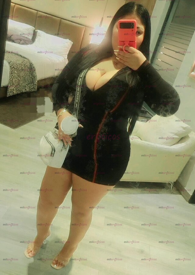 FOTOS DE CURVY, HERMOSA CON PECHOS GRANDES, PIERNUDA, NALGONA, PELINEGRA CON LUGAR