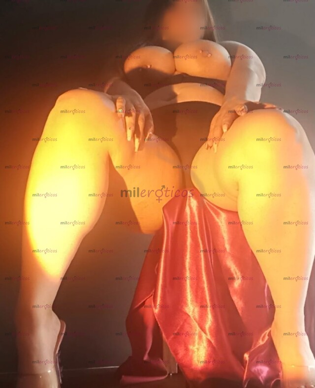 FOTOS DE SEXY Y TREMENDA CURVY SUPER ATASCADA Y SENSUAL, TE COMPLAZCO ESA ES MI META