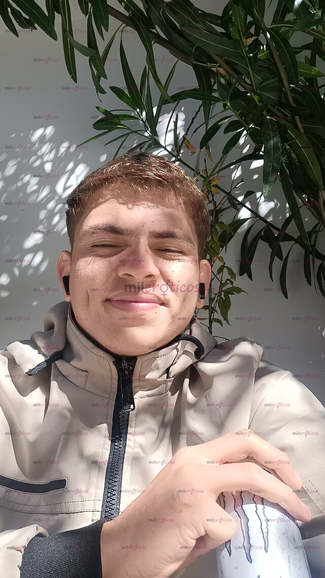FOTOS DE HOLA SOY VENEZOLANO, MASAJISTA NUEVO EN TU CIUDAD, ME VOY PRONTO VEN Y DISFRUTA