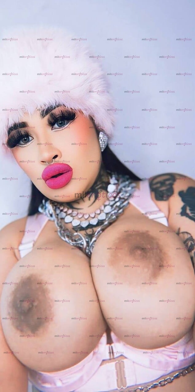 FOTOS DE FLAQUITA TATUADA PIRCINGS ALTA SEXY CALIENTE TETONA VOLUPTUOSA NALGONA CON LUGAR