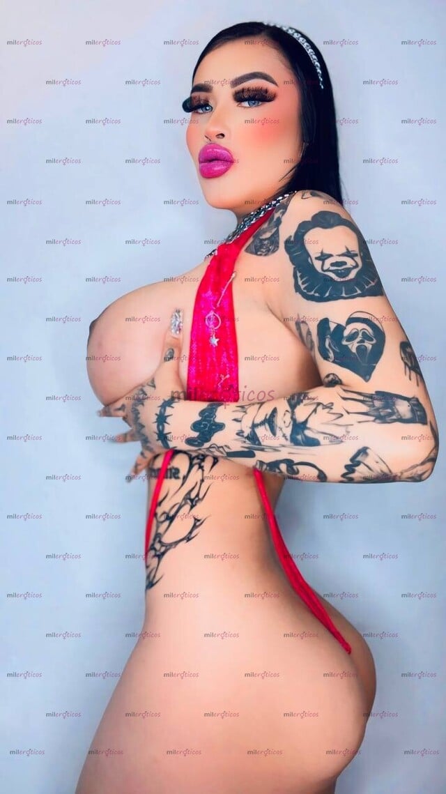 FOTOS DE FLAQUITA TATUADA PIRCINGS ALTA SEXY CALIENTE TETONA VOLUPTUOSA NALGONA CON LUGAR
