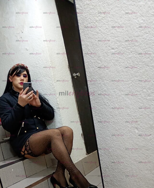 FOTOS DE ZULEYKA CHICA TRANS PACIENTE Y COMPLACIENTE.