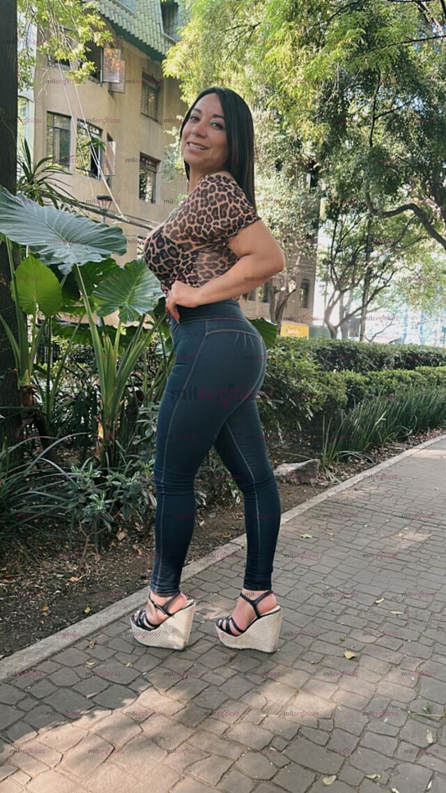 FOTOS DE HOLA SOY MEGGAN MAY. CREADORA DE CONTENIDO PARA REDES SOCIALES Y ONLYFANS.