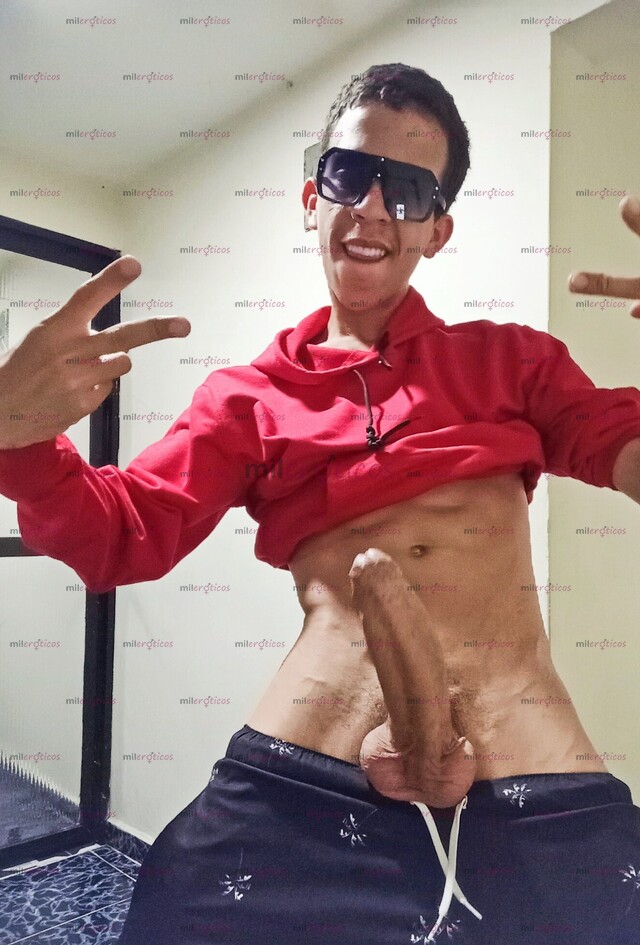 FOTOS DE CHICO 3 PIERNAS MANDIGA 27CM DE LARGO Y 17 DE GROSOR LECHERO SOLO CONTD