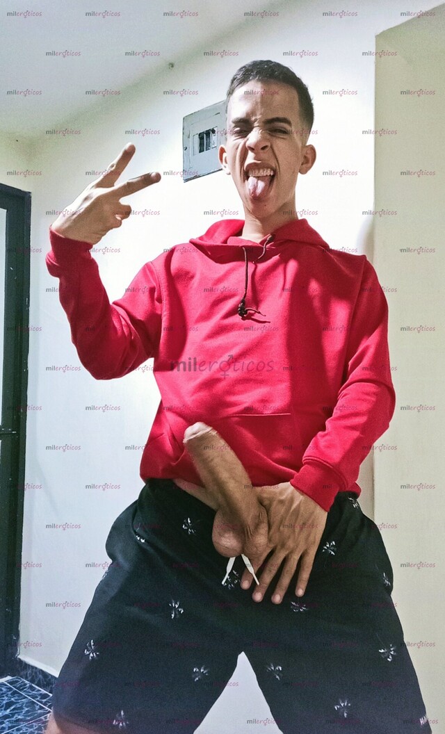 FOTOS DE CHICO 3 PIERNAS MANDIGA 27CM DE LARGO Y 17 DE GROSOR LECHERO SOLO CONTD