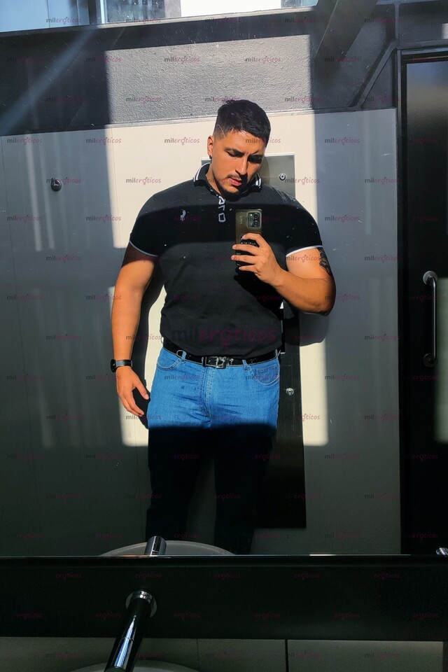 FOTOS DE DE VUELTA MEXICANO 1.90 CUERPO GRANDE Y EJERCITADO. ATENTO Y EDUCADO.