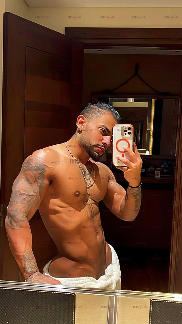 FOTOS DE KEN ATLETA JOVEN VERSÁTIL MORBOSO Y EXCLUSIVO