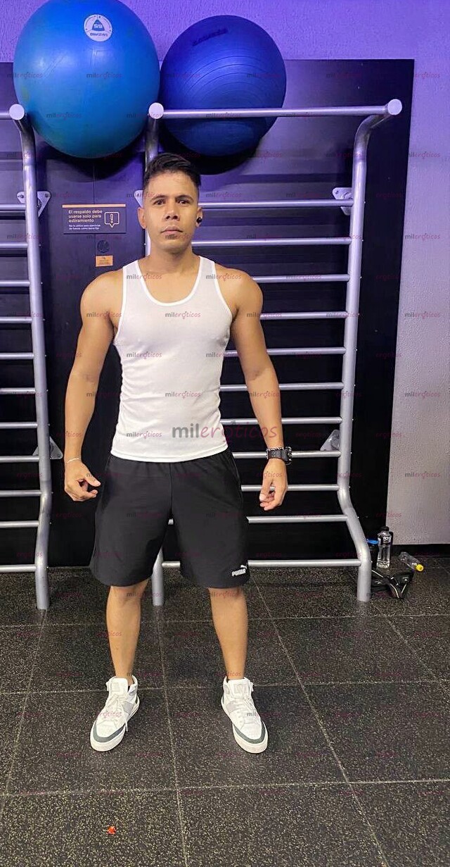 FOTOS DE AMANTE AL CHUPAR CULOS YO MAN ACTIVO 23CM REALES