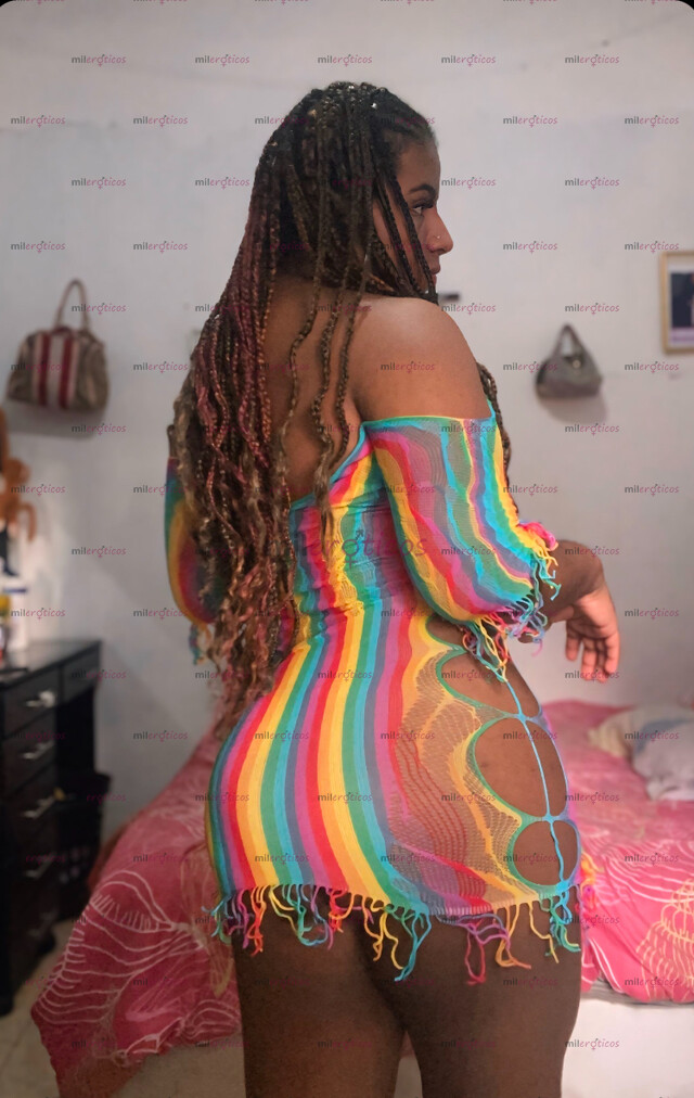 FOTOS DE BARBIE NEGRA, RICA CON GANAS DE MUCHA LECHE SIEMPRE