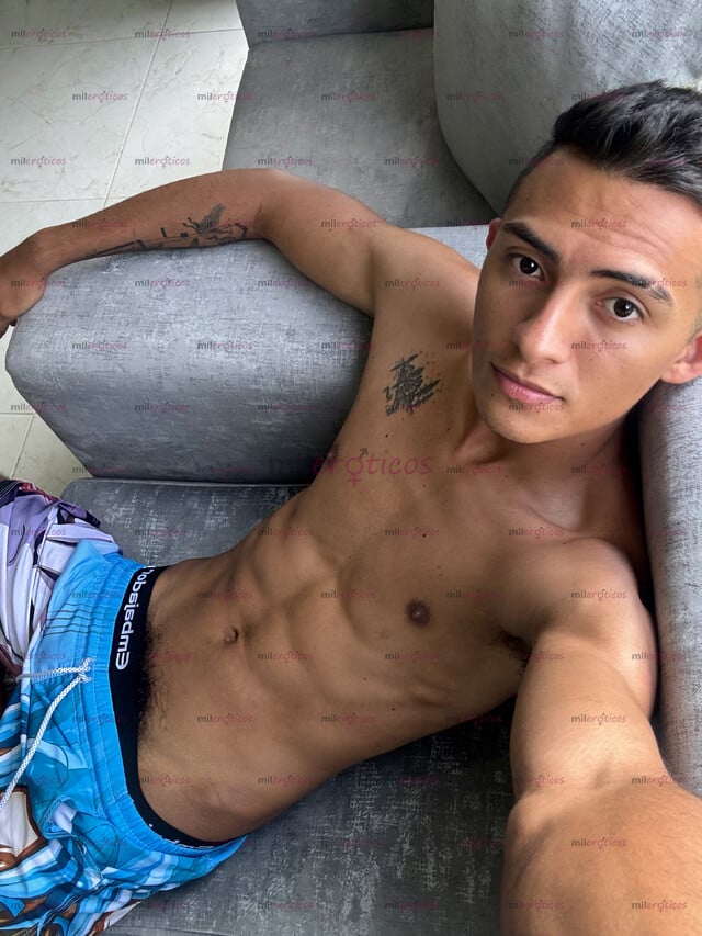 FOTOS DE FLACO CARIÑOSO COMPLACIENTE CON LUGAR DISCRETO