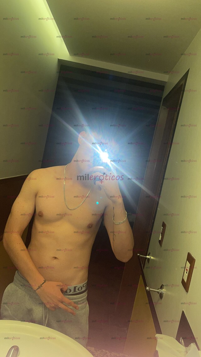 FOTOS DE JOVEN LLENO DE COLAGENO EN CDMX CON 18 CM