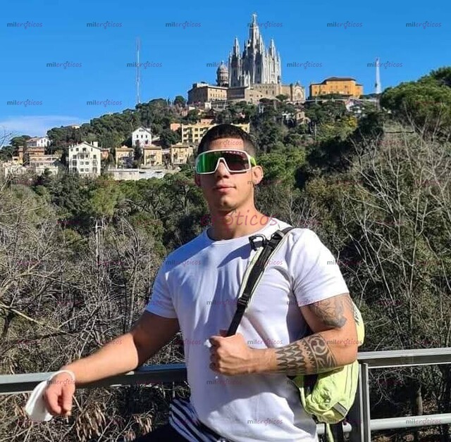 FOTOS DE SOY UNA PERSONA QUE LE GUSTA EL DEPORTE LA VICI. EL FOTBOLL QUE GUSTA SALIR